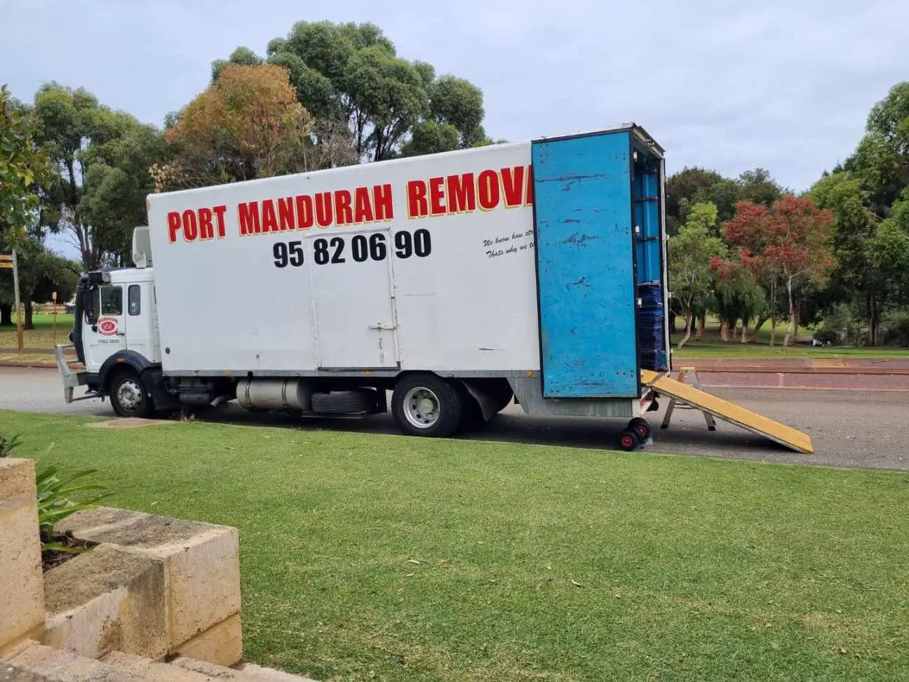 office removalists mandurah